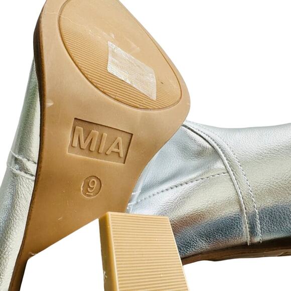 MIA Rachell Silver Cowboy Ankle Boot Size 9 NEW Concert Metallic Cowgirl Prom - Picture 9 of 10